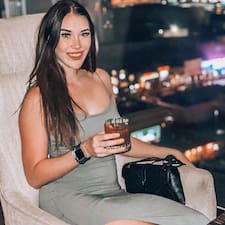Carly's profile image