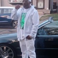 Leshaun O Robinson's profile image
