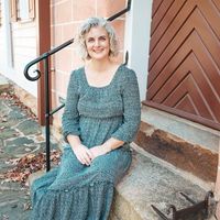 Laura Jeannine's profile image