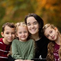 Justine Kneeland's profile image