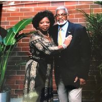Lynn Robinson's profile image