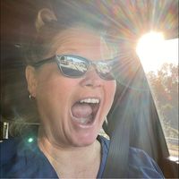 Laura Makuk Holmes's profile image