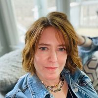 Julia Findley's profile image