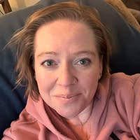 Erin Lynne's profile image