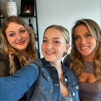 Amy Volatile's profile image