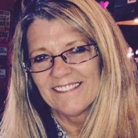Stephanie Roberts's profile image