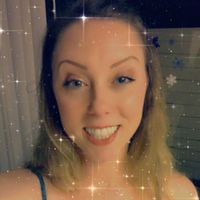 Molly Olmo's profile image