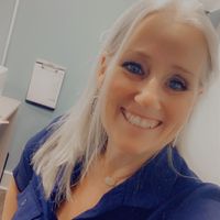 Tina Lynn's profile image