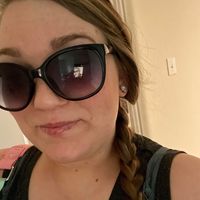 April Barcus-Hubbard's profile image