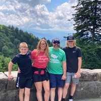 Hilary Leak Smith's profile image