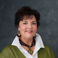 Suzanne Myers's profile image