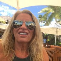 Robyn Halliday's profile image