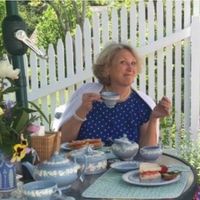 Suzanne Mcmillan's profile image