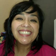 Connie's profile image