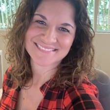 Angela's profile image