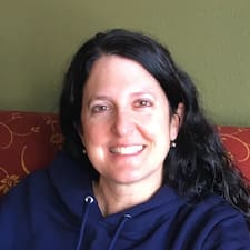 Luanne's profile image