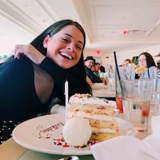Danielle's profile image