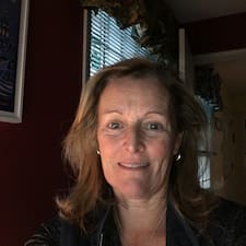 Elizabeth's profile image