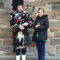 Deb Gee's profile image
