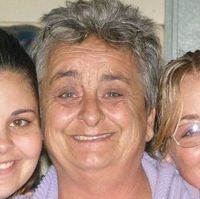 Lynne Hindle's profile image