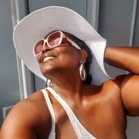Peachy Hicks's profile image