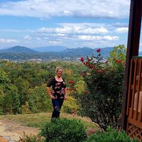 Rebecca Dean's profile image