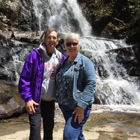Mary Hof's profile image