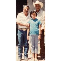 Luz Armendariz Ruiz's profile image