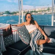 Julianna's profile image