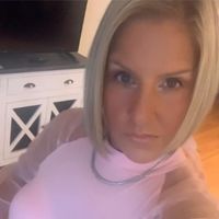 Shelley Razus's profile image