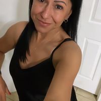Laura Garcia's profile image
