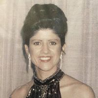 Yvette Semidei-Costales's profile image
