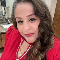 Veronica Rmz Cisneros's profile image