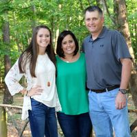 Angie Mitchell Hooper's profile image