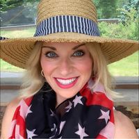 Molly Meek's profile image