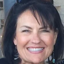Lynn D's profile image