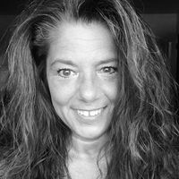 Tina Laxson's profile image