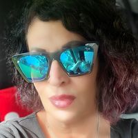 Esther Karavedas's profile image