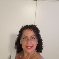 Flor Roldan's profile image
