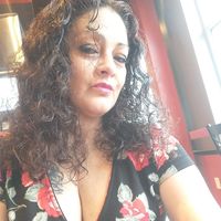 Elizabeth Perez's profile image