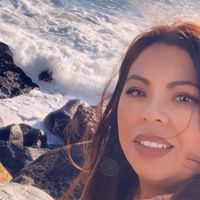 Maria Flores's profile image