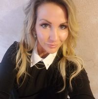 Suzy Chartier's profile image