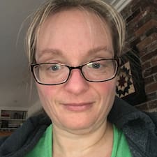 Elizabeth's profile image