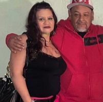 RaulnTina Martinez's profile image