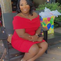 Lisa McGhee's profile image