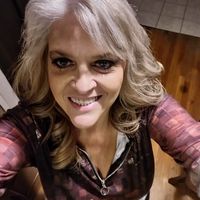 Lisa Hinkle Clark's profile image