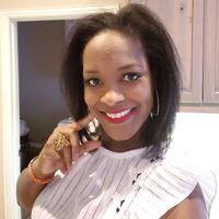 Paula Currie's profile image