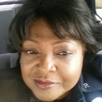 Julia Wells's profile image
