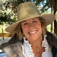 Tina Young-Scarpelli's profile image