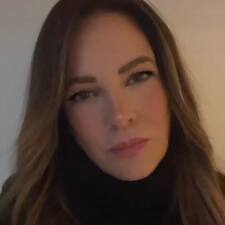 Monica-Eleni's profile image